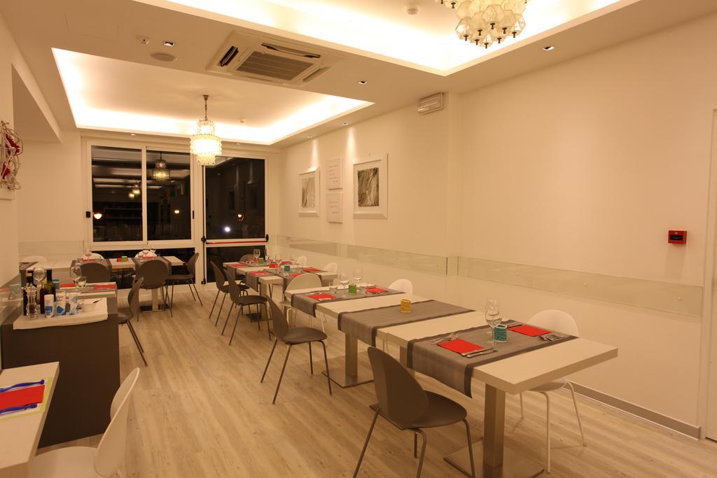 ריצ'יונה Hotel Fantasy מראה חיצוני תמונה