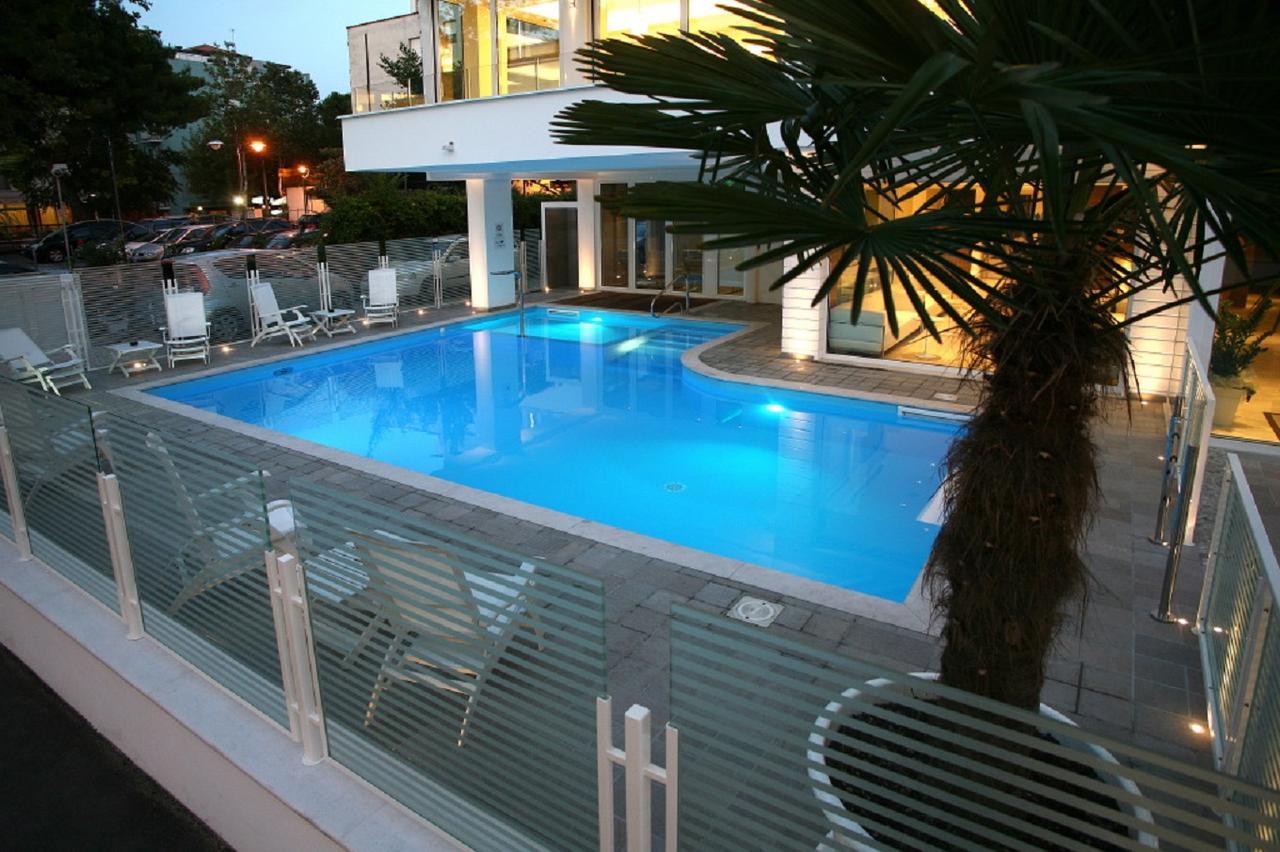 ריצ'יונה Hotel Fantasy מראה חיצוני תמונה