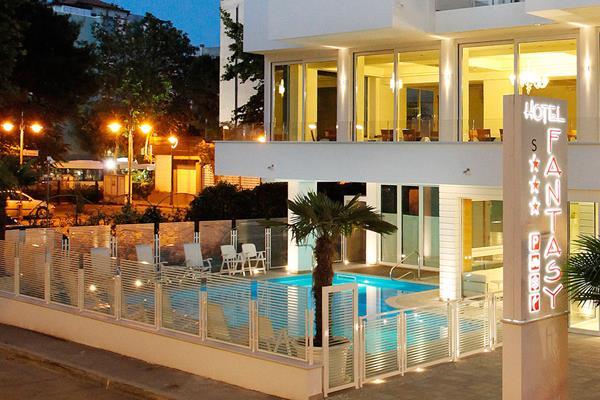ריצ'יונה Hotel Fantasy מראה חיצוני תמונה